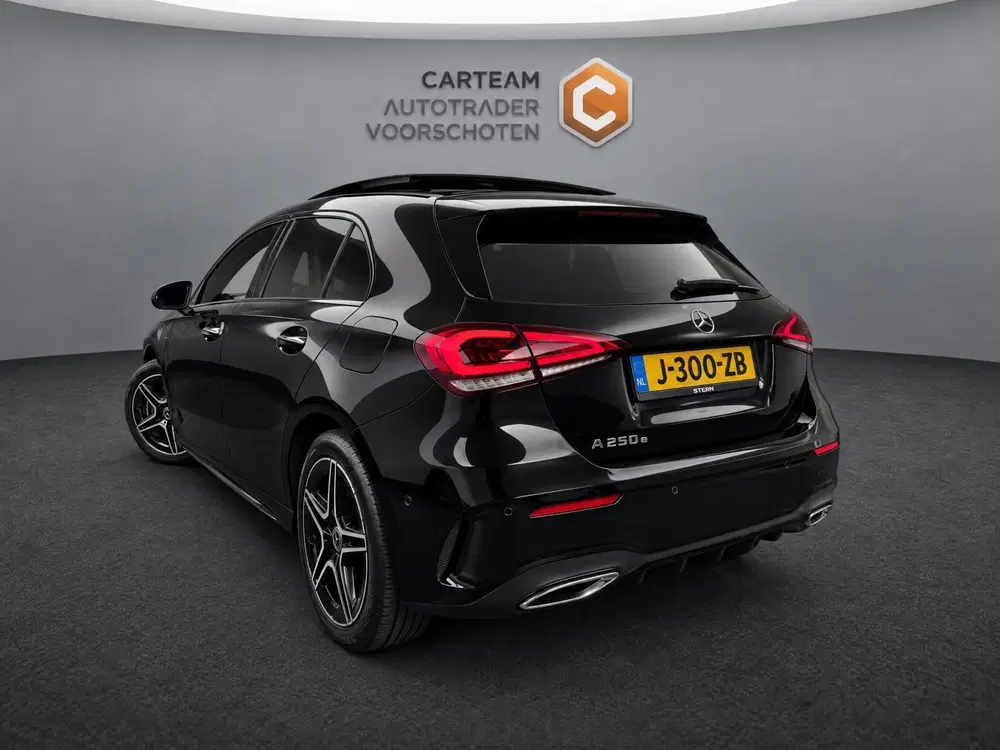 Mercedes-Benz A-Klasse 250 e Business Solution AMG Limited uit 2020, foto 5