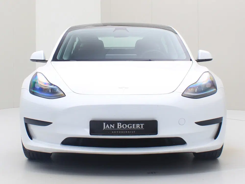 Tesla Model 3 Standard RWD Plus 92 uit 2022, foto 5