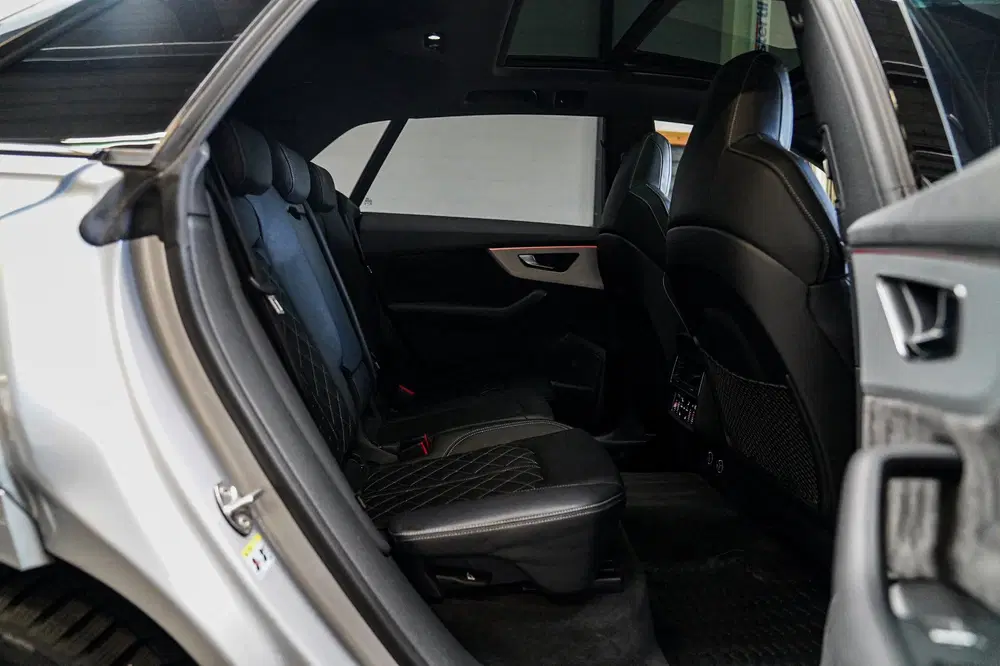 Audi SQ8 4.0 TDI SQ8 Quattro uit 2020, foto 15