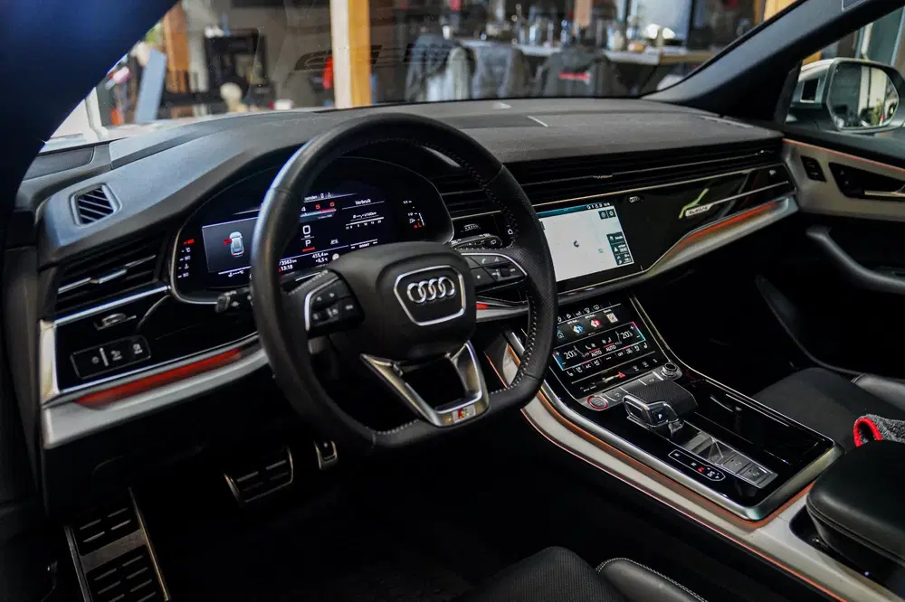 Audi SQ8 4.0 TDI SQ8 Quattro uit 2020, foto 5