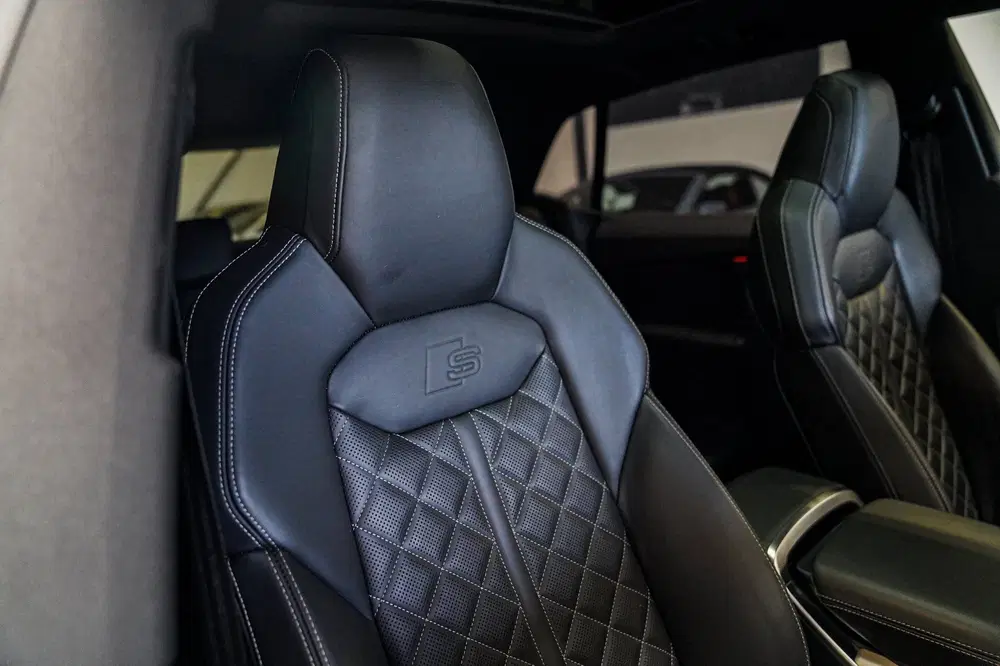 Audi SQ8 4.0 TDI SQ8 Quattro uit 2020, foto 7