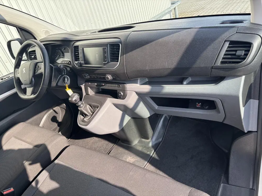 Peugeot Expert 2.0 Lang*DC*CARPLAY*CRUISE*CAMERA*NAVI*HAA uit 2020, foto 2
