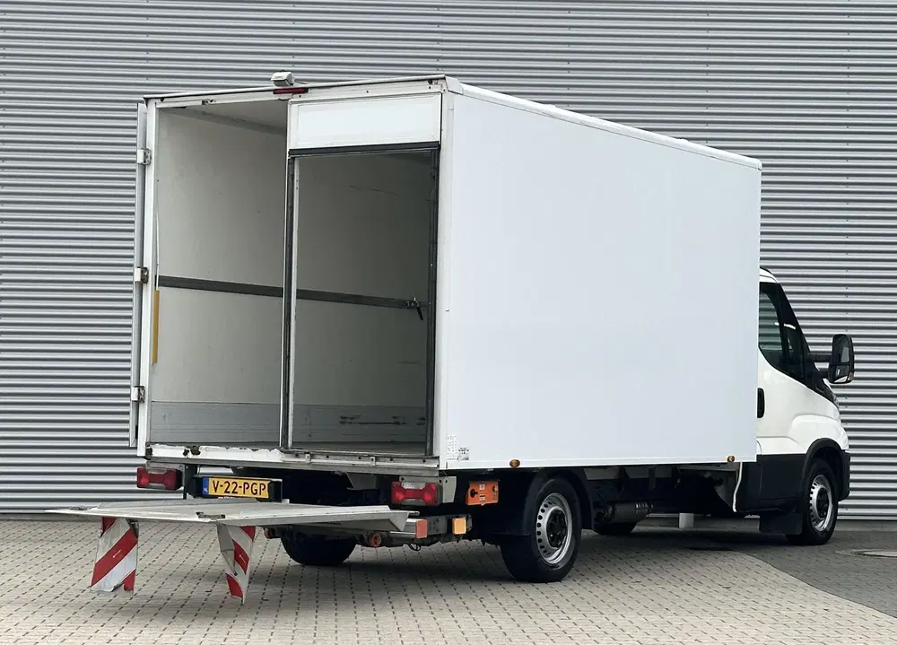 Iveco Daily 35S16V 2.3 410 N1 Bakwagen met laadklep au uit 2021, foto 2
