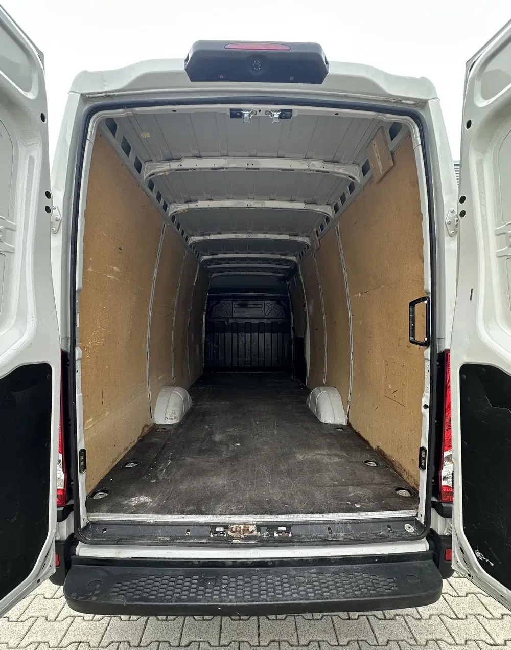Iveco Daily 35S14V 2.3 410L L4H2 SUPER LANG uit 2021, foto 5