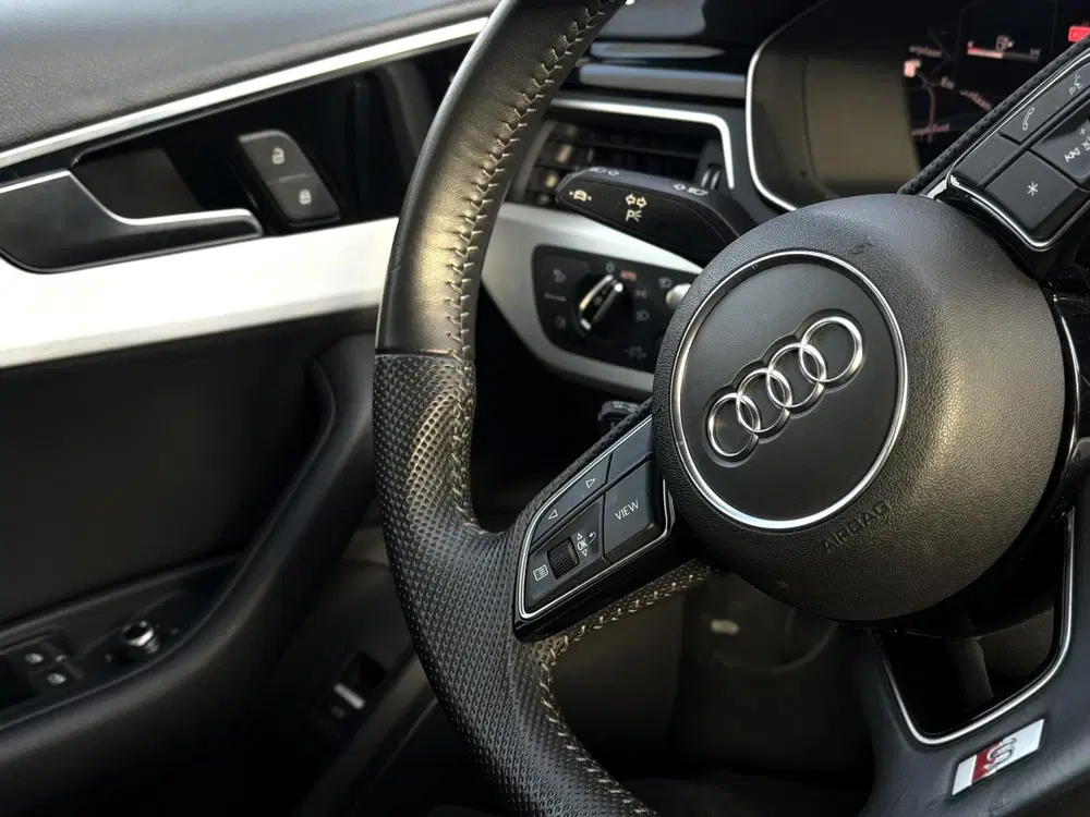Audi A4 35 TFSI S-LINE LED MATRIX HUD LANE BLINDSP uit 2019, foto 11