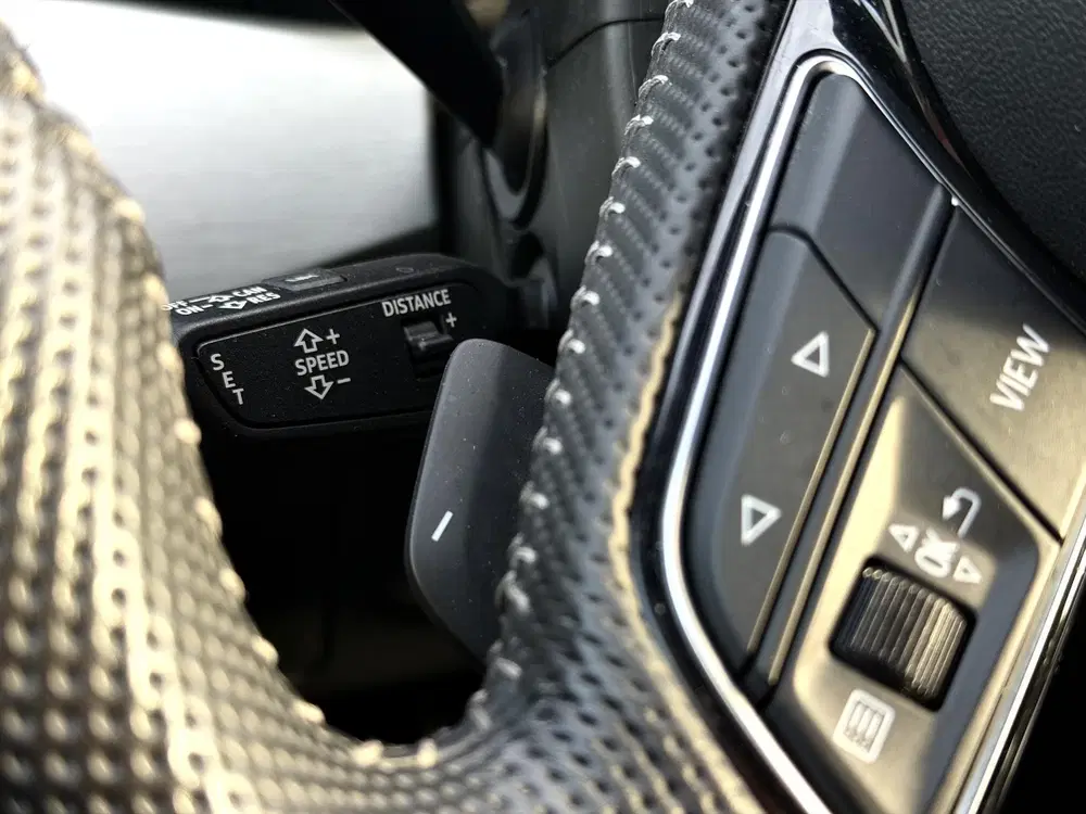Audi A4 35 TFSI S-LINE LED MATRIX HUD LANE BLINDSP uit 2019, foto 12