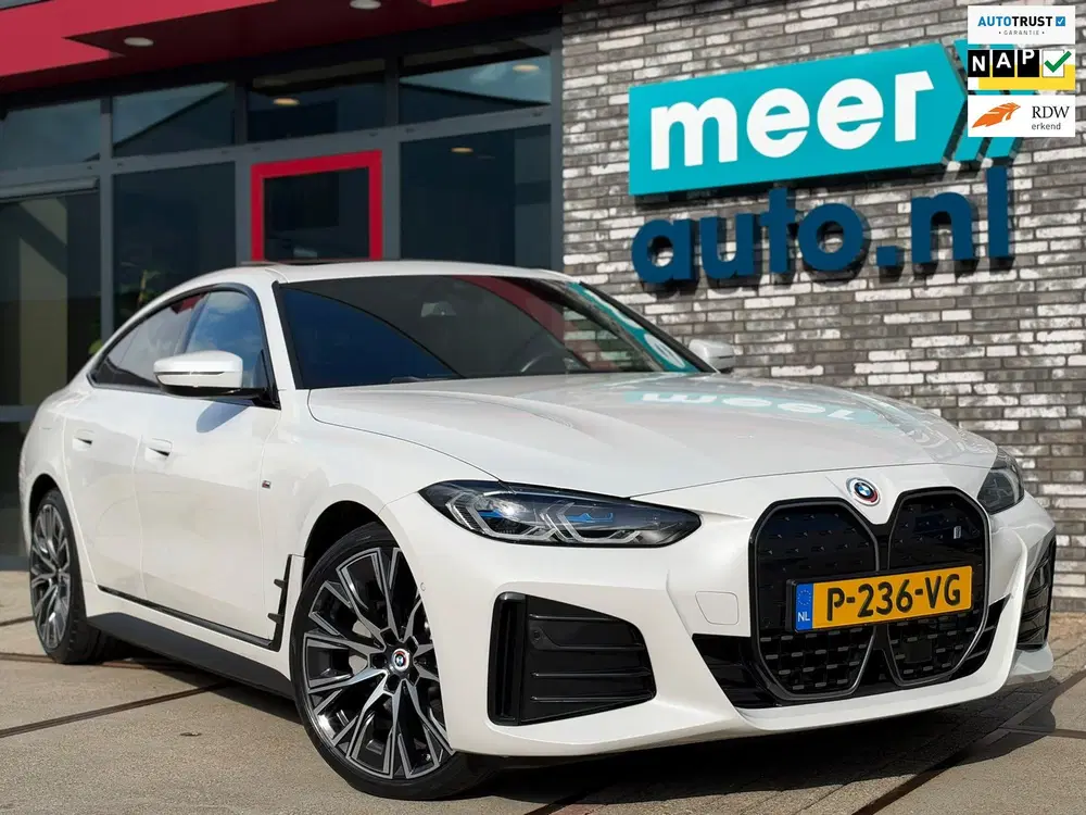 BMW i4 40 High Exec. M-SPORT SOH 96.4% l SCHUIFDA uit 2022