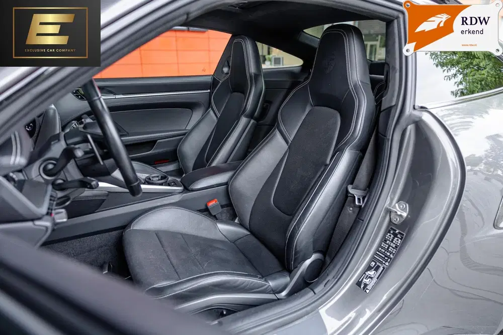 Porsche 911 3.8 Turbo uit 2021, foto 4