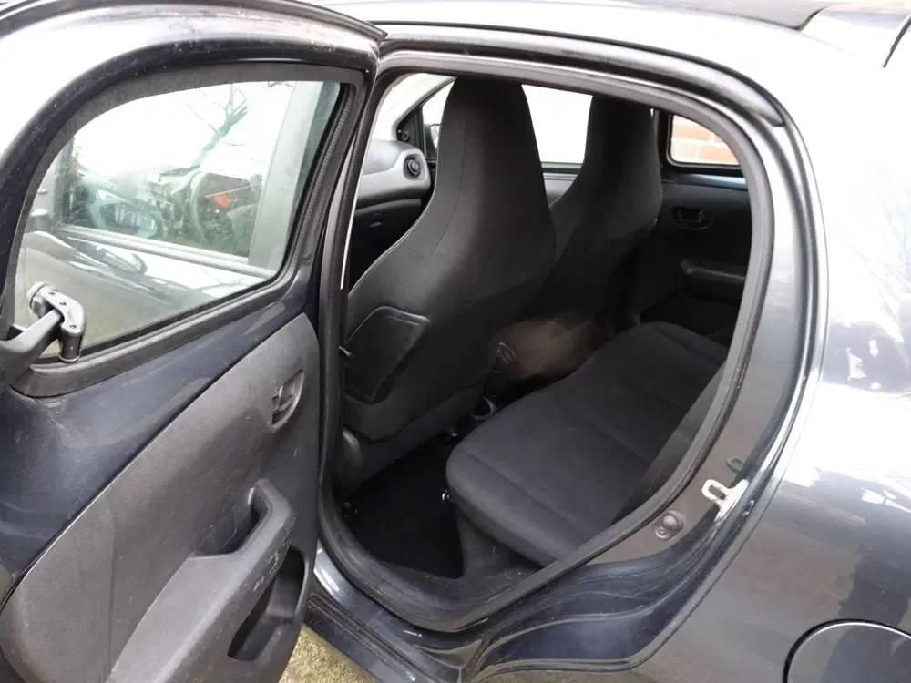 Peugeot 108 1.0 e-VTi Active 5 deurs Airco uit 2020, foto 10