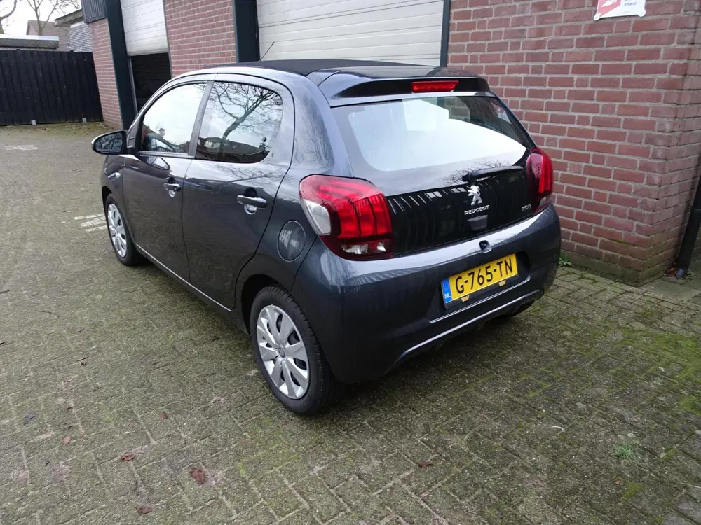 Peugeot 108 1.0 e-VTi Active 5 deurs Airco uit 2020, foto 4