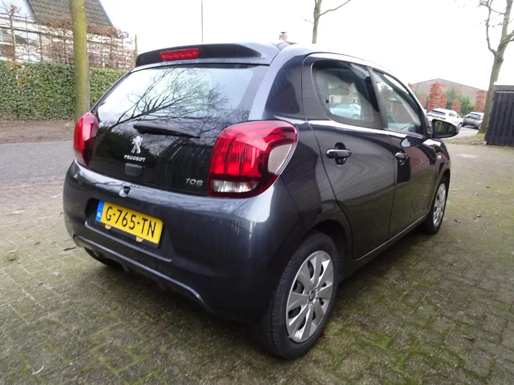 Peugeot 108 1.0 e-VTi Active 5 deurs Airco uit 2020, foto 5