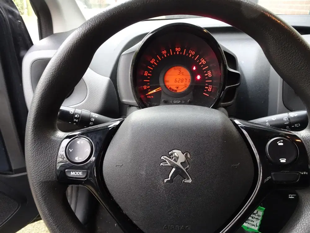 Peugeot 108 1.0 e-VTi Active 5 deurs Airco uit 2020, foto 9