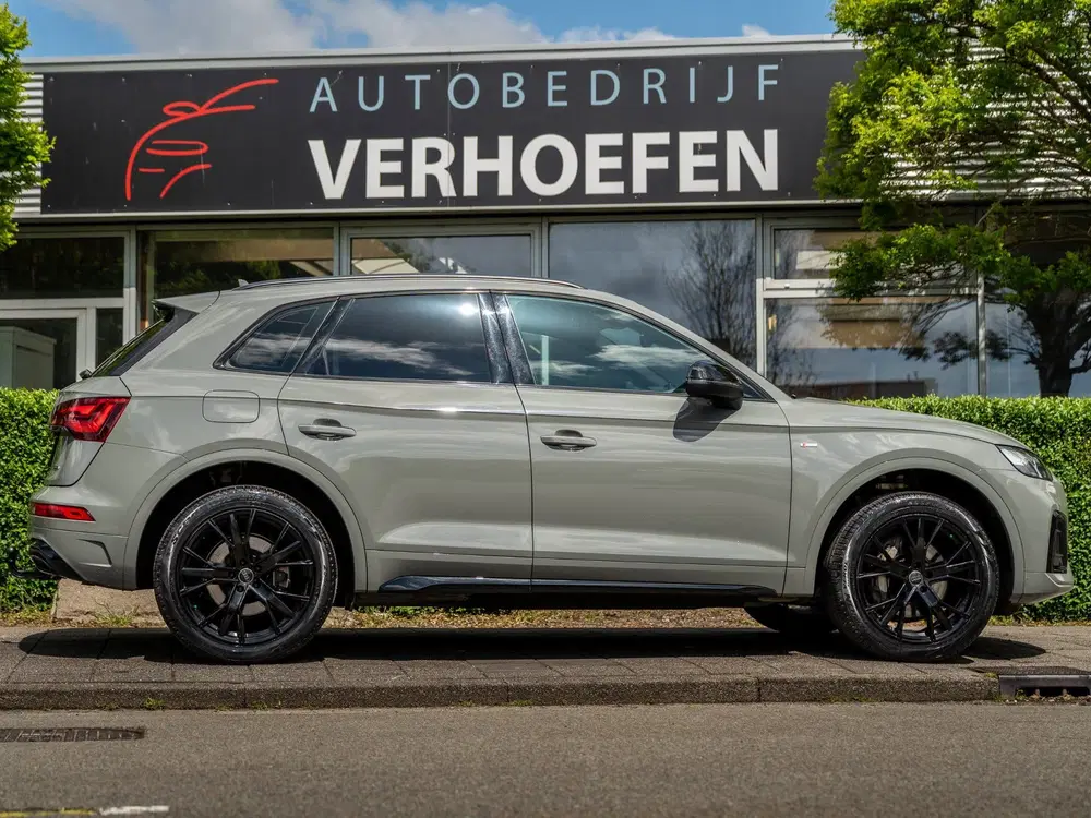 Audi Q5 50 TFSI e S edition uit 2022, foto 6