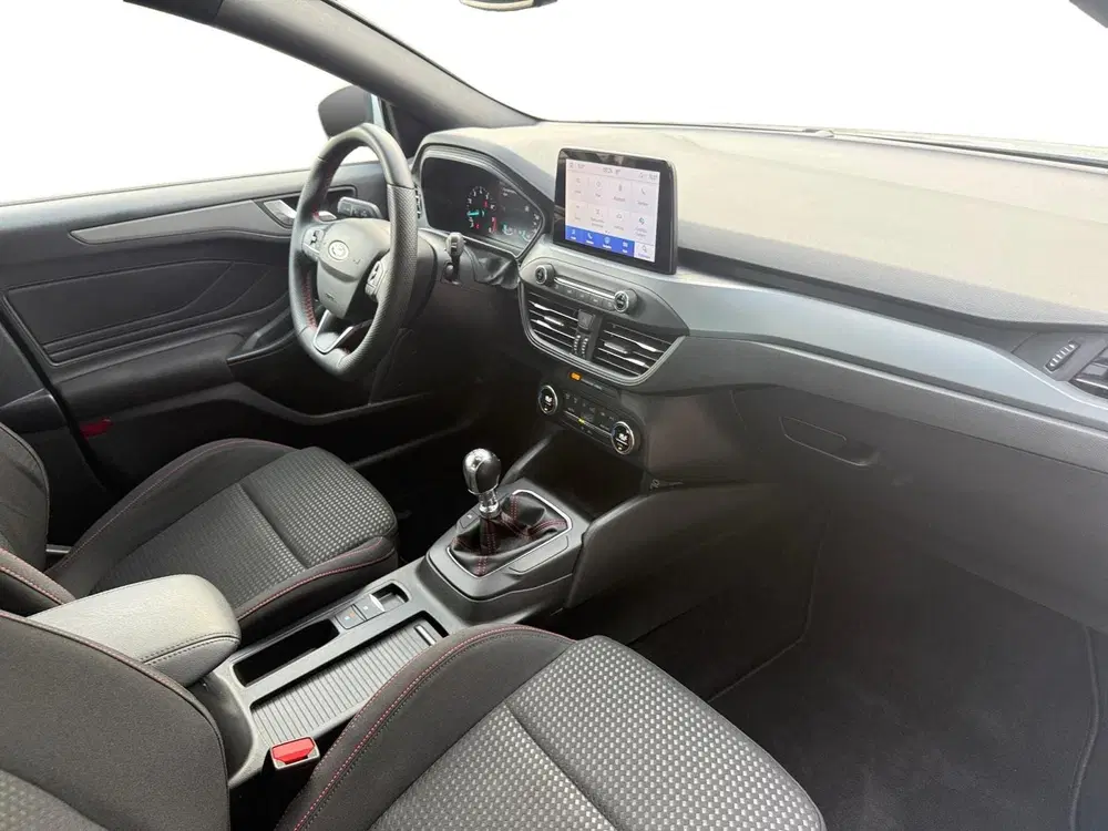 Ford Focus 1.0 EcoBoost Hybrid ST Line uit 2022, foto 13