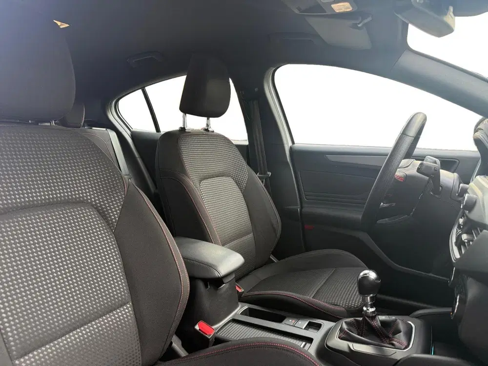 Ford Focus 1.0 EcoBoost Hybrid ST Line uit 2022, foto 14