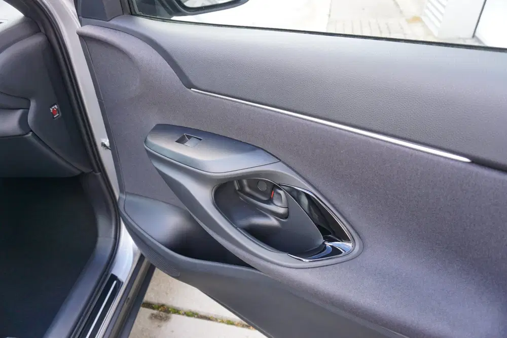 Toyota Yaris Cross 1.5 Hybrid 130 Dynamic Comfort Pack uit 2026, foto 10