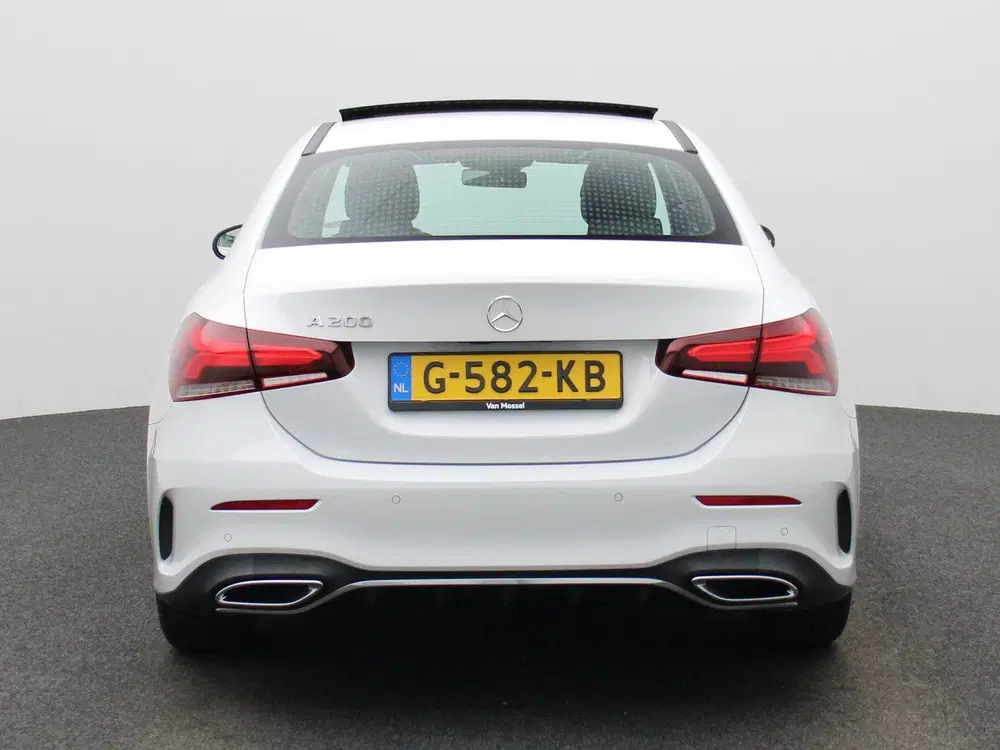 Mercedes-Benz A-Klasse 200 Business Solution AMG uit 2019, foto 6