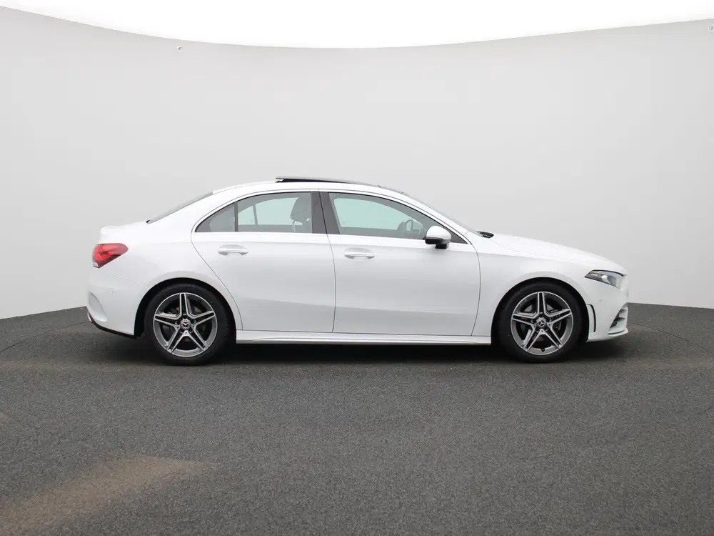 Mercedes-Benz A-Klasse 200 Business Solution AMG uit 2019, foto 7