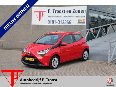 Toyota Aygo 1.0 VVT-i x-play Automaat Nederlandse auto uit 2020