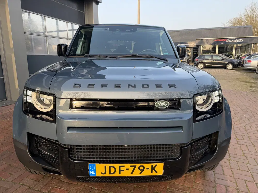Land Rover Defender 3.0 P400 110 X-Dynamic S 5 Persoons uit 2020, foto 6