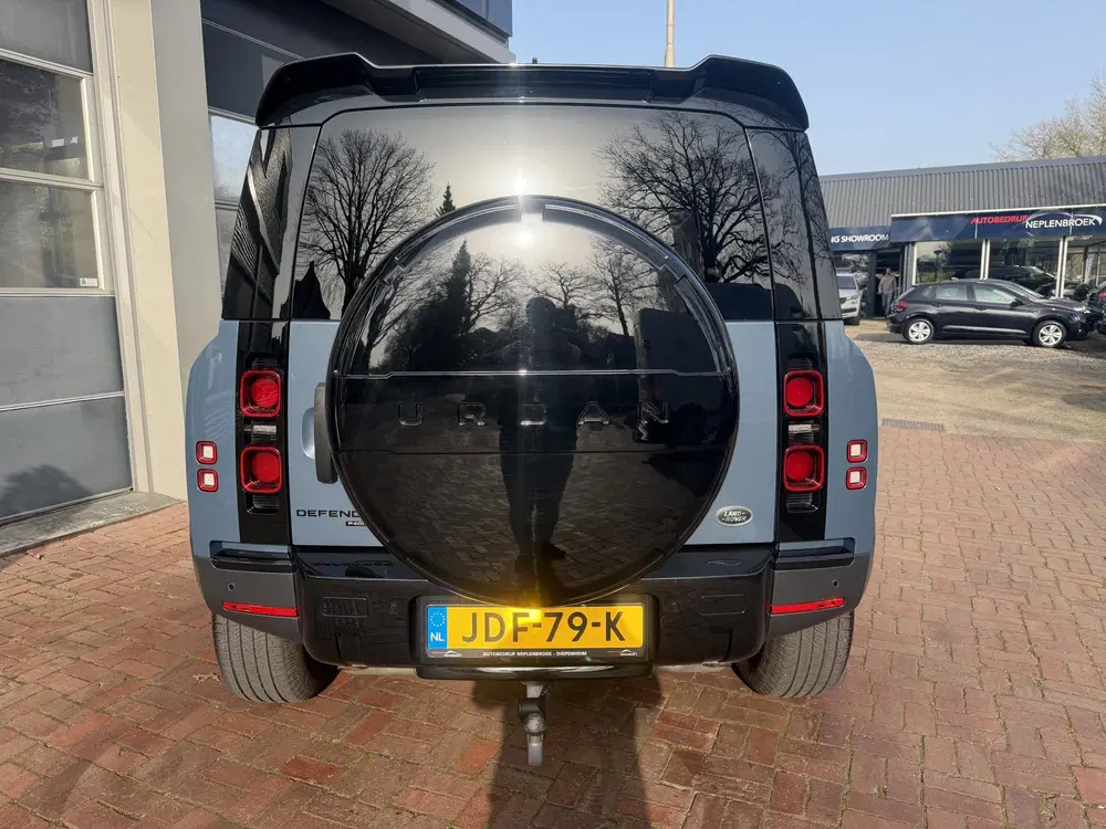 Land Rover Defender 3.0 P400 110 X-Dynamic S 5 Persoons uit 2020, foto 7