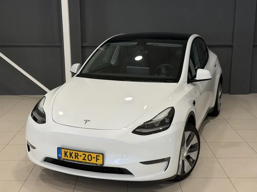 Tesla Model Y Long Range AWD 75 kWh uit 2024, foto 7