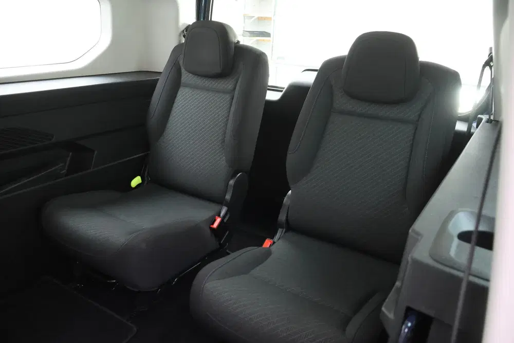 Peugeot Rifter 1.2T 7Pers ALLURE L2 NAVI uit 2019, foto 12