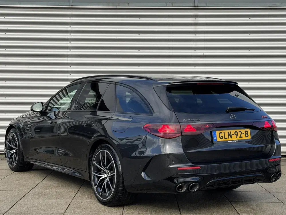 Mercedes-Benz E-Klasse AMG 53 4MATIC+ Night Edition B uit 2024, foto 3