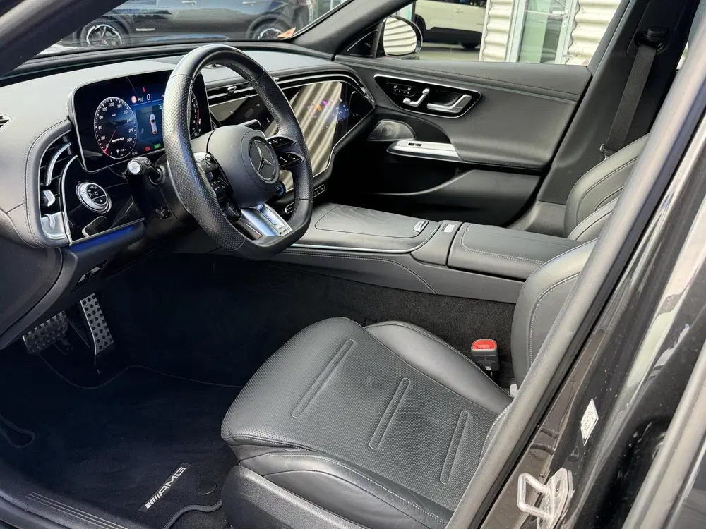 Mercedes-Benz E-Klasse AMG 53 4MATIC+ Night Edition B uit 2024, foto 5