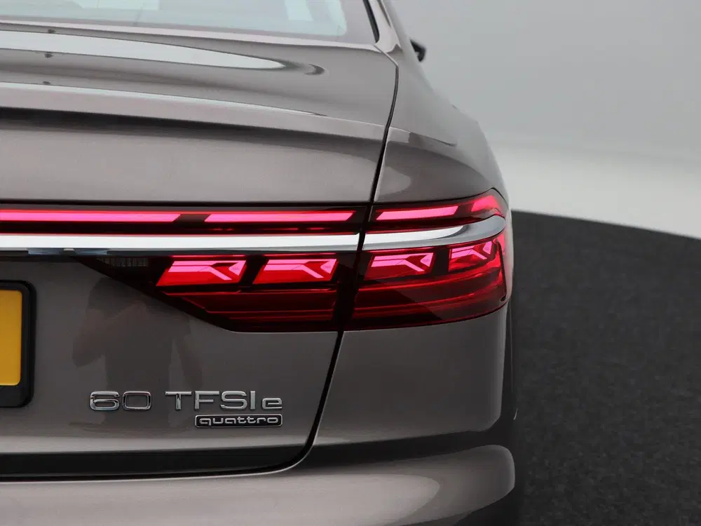 Audi A8 60 TFSi e quattro 463 Pk Automaat uit 2023, foto 15
