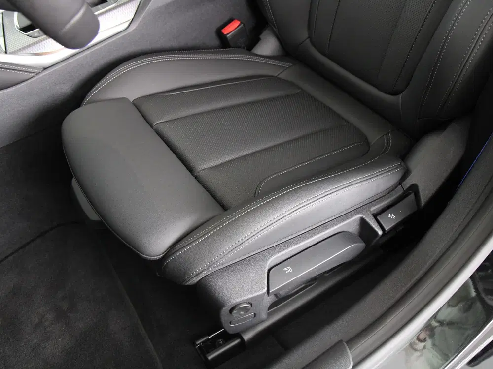 BMW i4 eDrive35 M-Sport 70 kWh (bj 2026 uit 2026, foto 15