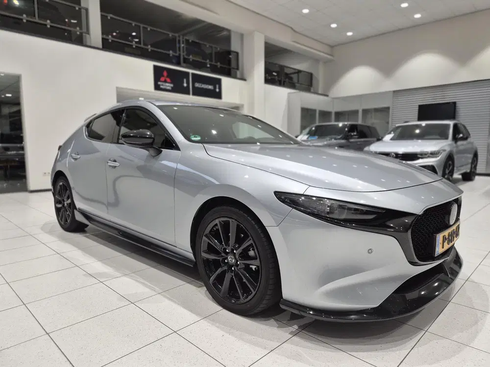 Mazda 3 2.0 e-SkyActiv-X M Hybrid 186 Luxury uit 2022, foto 4