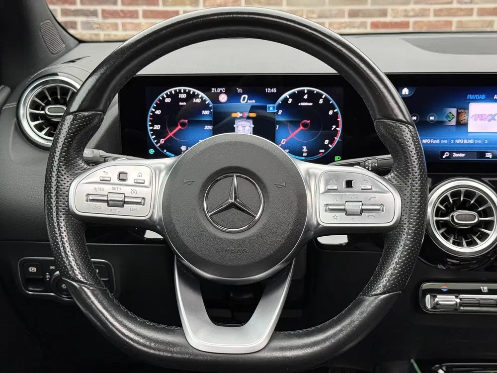 Mercedes-Benz B-Klasse 200 Business Solution AMG uit 2021, foto 11