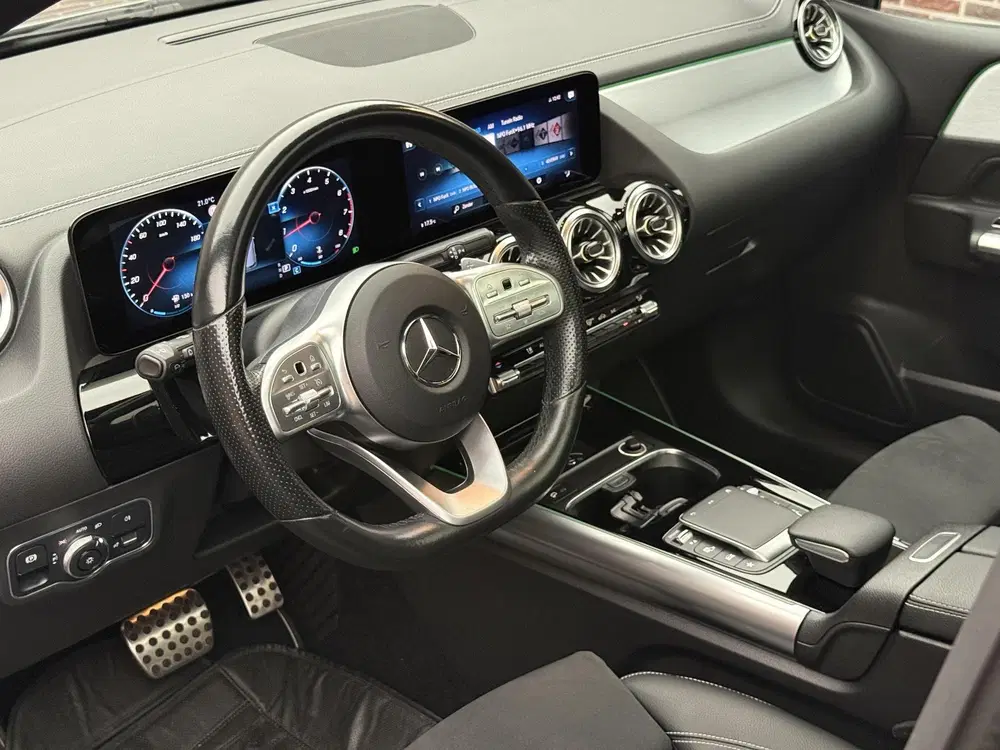 Mercedes-Benz B-Klasse 200 Business Solution AMG uit 2021, foto 3