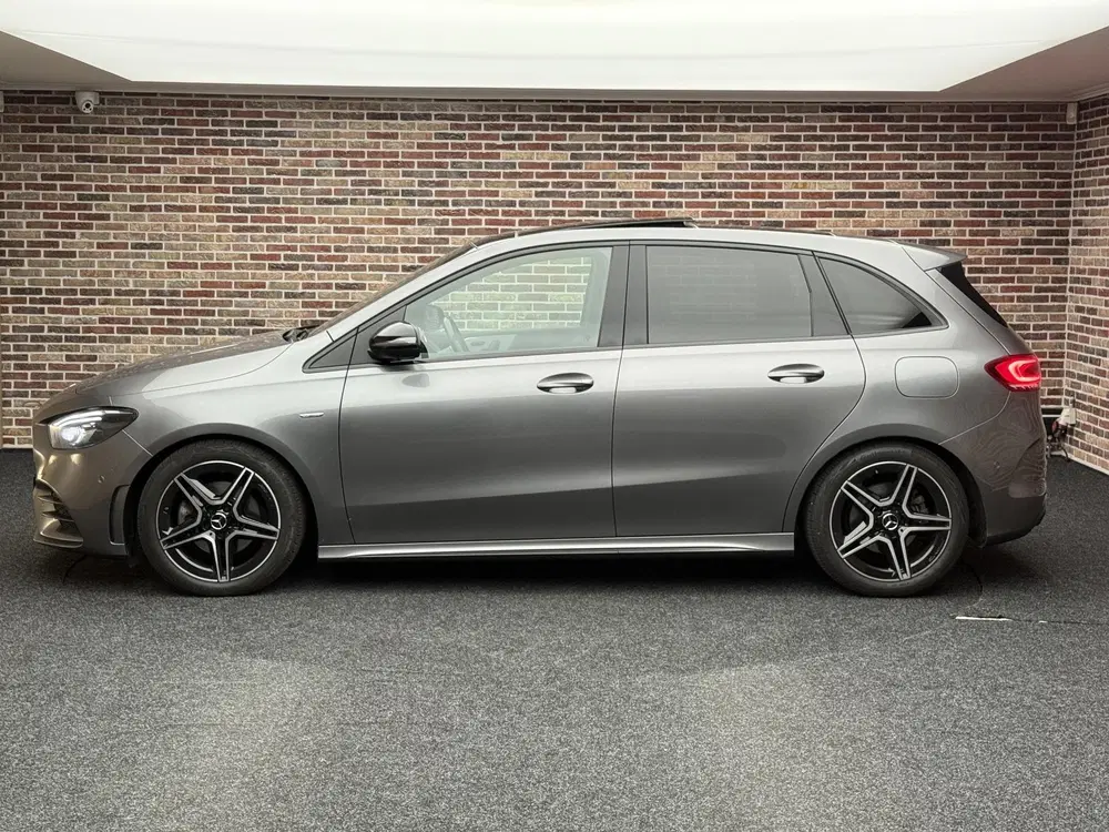 Mercedes-Benz B-Klasse 200 Business Solution AMG uit 2021, foto 6