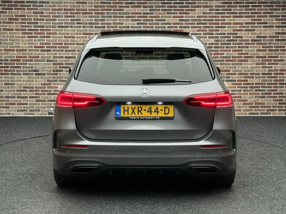 Mercedes-Benz B-Klasse 200 Business Solution AMG uit 2021, foto 7