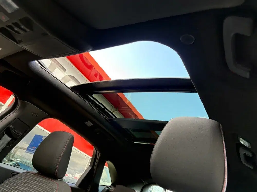 Ford Kuga 2.5 PHEV 224PK AUT. ST-LINE PANO-DAK LED N uit 2022, foto 10