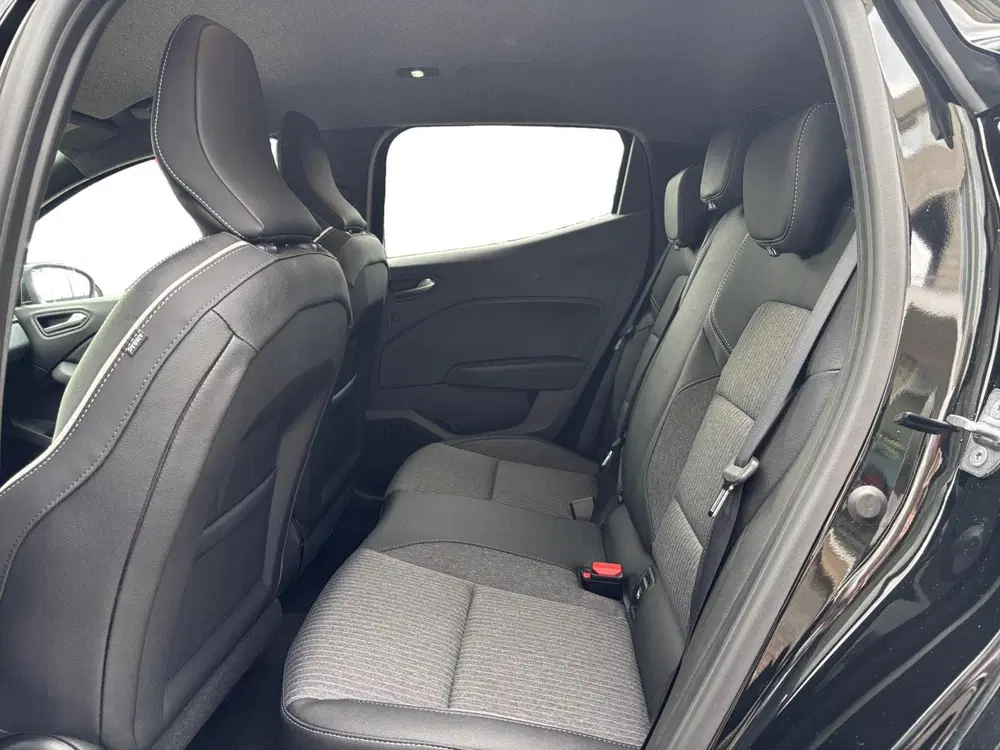 Mitsubishi Colt 1.6 HEV Instyle uit 2025, foto 7