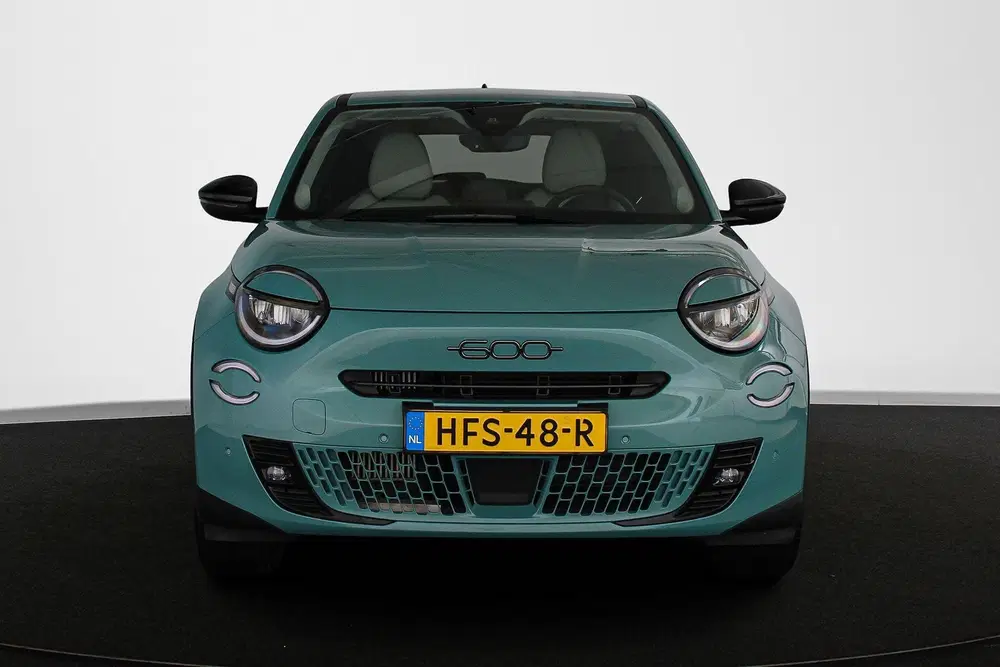 Fiat 600 1.2 Hybrid La Prima Massage Adaptieve Crui uit 2025, foto 13