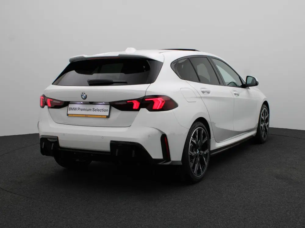 BMW 1-serie 120 M Sportpakket Pro uit 2026, foto 2