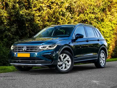 Volkswagen Tiguan 1.4 TSI eHybrid Elegance Panoramadak uit 2024