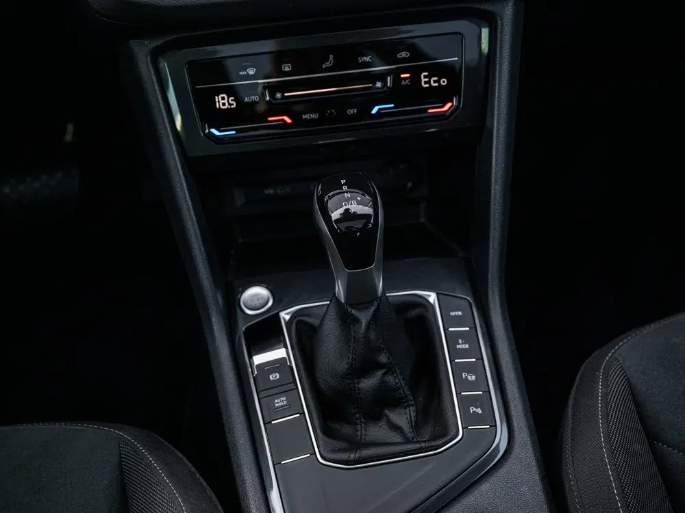 Volkswagen Tiguan 1.4 TSI eHybrid Elegance Panoramadak uit 2024, foto 9