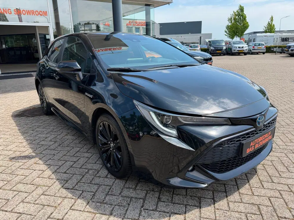 Toyota Corolla 2.0 Hybrid Dynamic uit 2020, foto 2