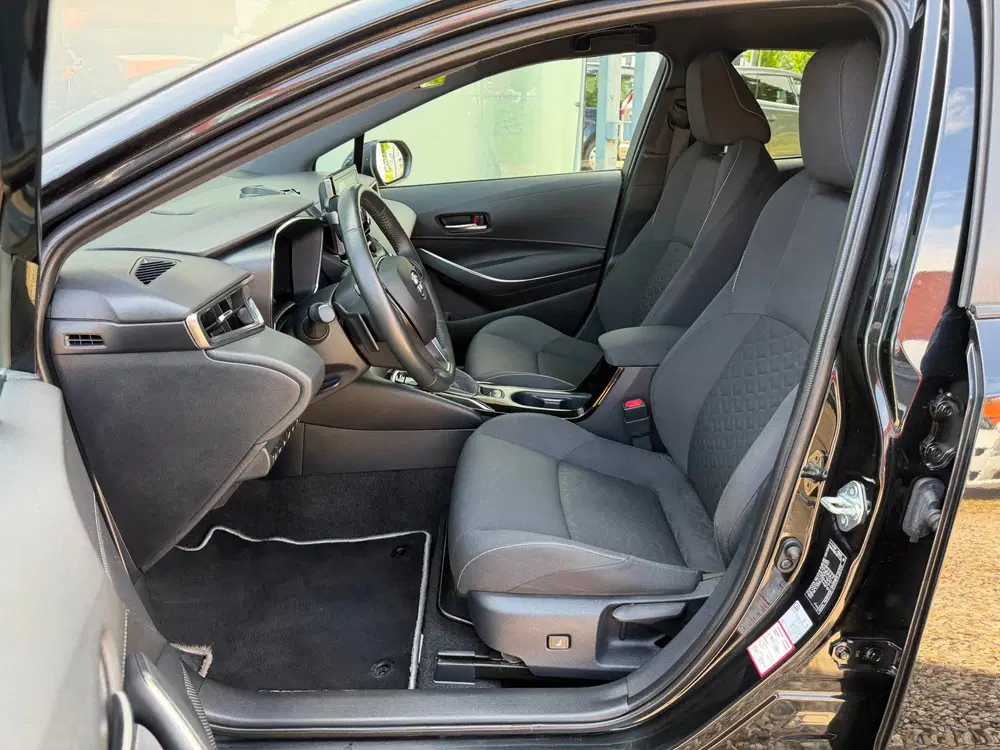 Toyota Corolla 2.0 Hybrid Dynamic uit 2020, foto 6