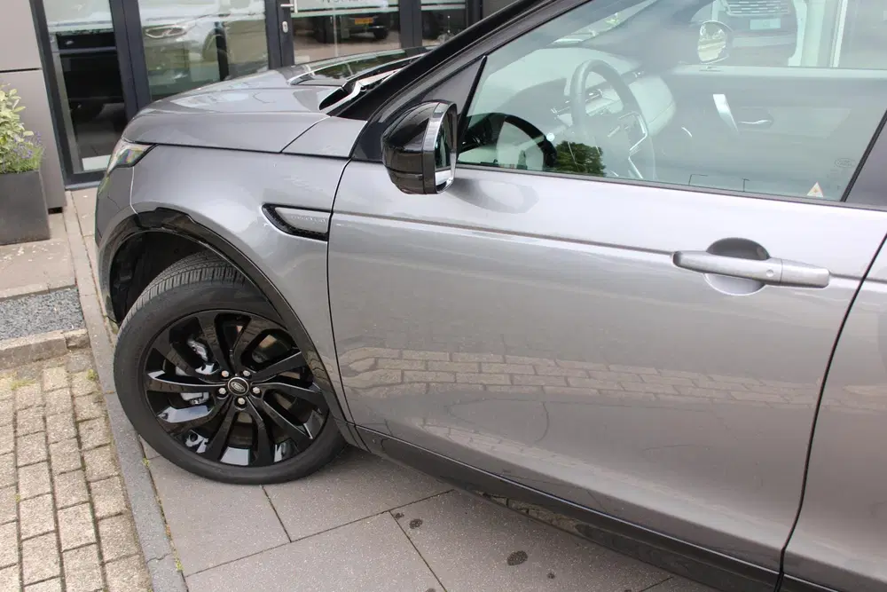 Land Rover Discovery Sport P270e Dynamic SE Pano uit 2025, foto 14