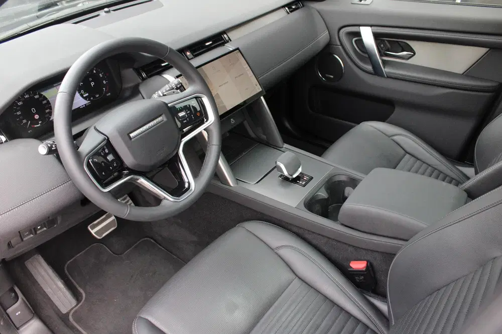 Land Rover Discovery Sport P270e Dynamic SE Pano uit 2025, foto 4