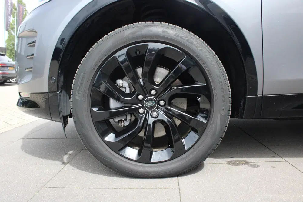 Land Rover Discovery Sport P270e Dynamic SE Pano uit 2025, foto 6