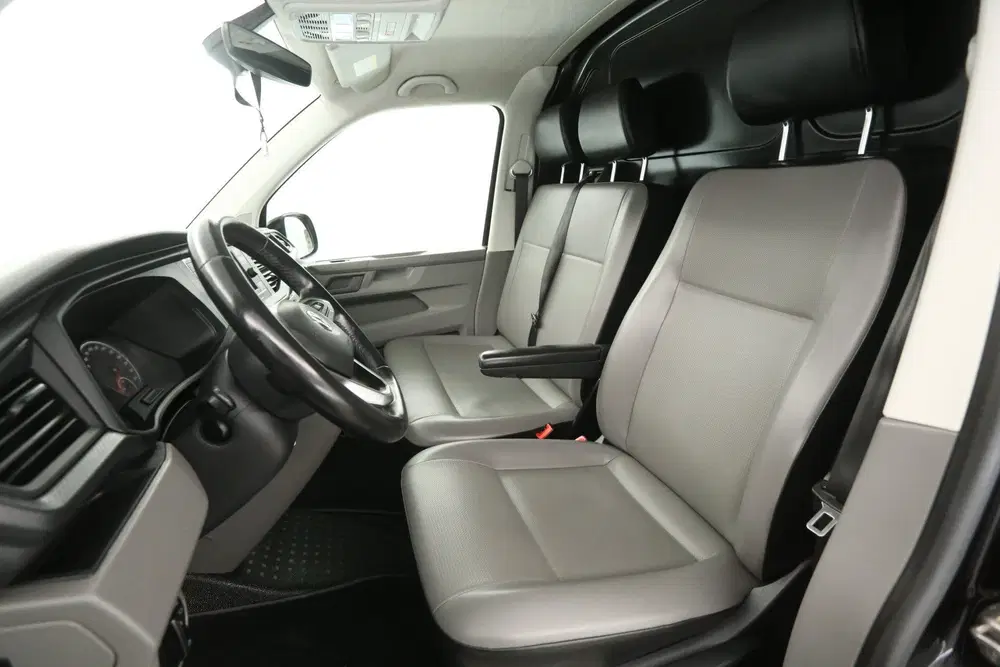Volkswagen Transporter 2.0 TDI 150PK L1H1 uit 2020, foto 9