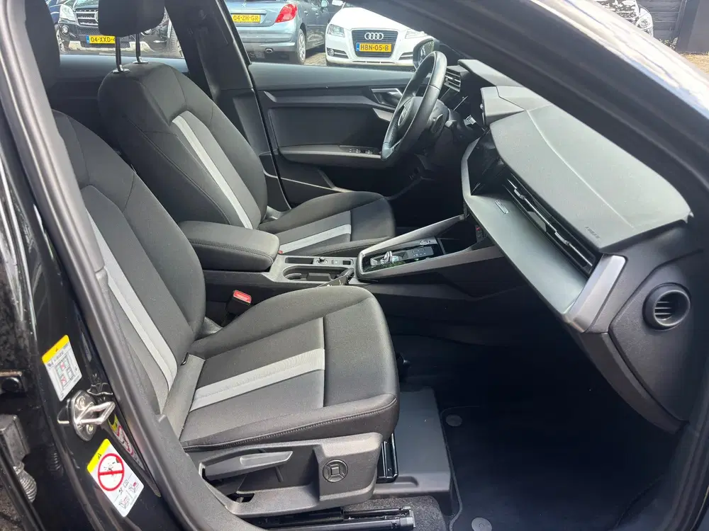Audi A3 30 TFSI Advanced edition Automaat Carplay uit 2022, foto 6