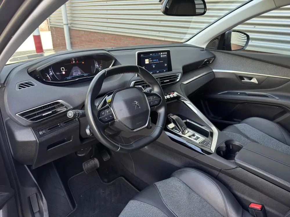 Peugeot 5008 PureTech Allure Avantage uit 2021, foto 10